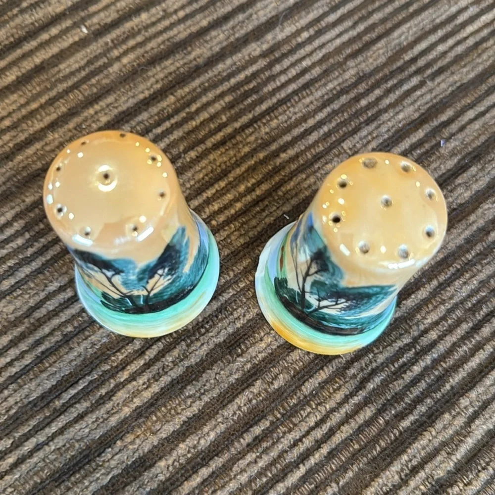 Handpainted Japanese Salt And Pepper Shaker Set